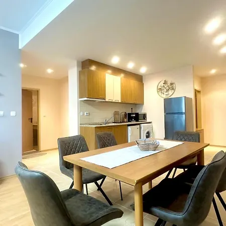 Apartment Bratanov Avenue Center