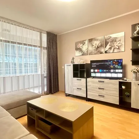 Bratanov Avenue Center דירה *