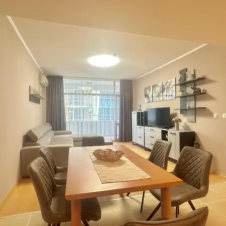 דירה Bratanov Avenue Center סאני ביץ'